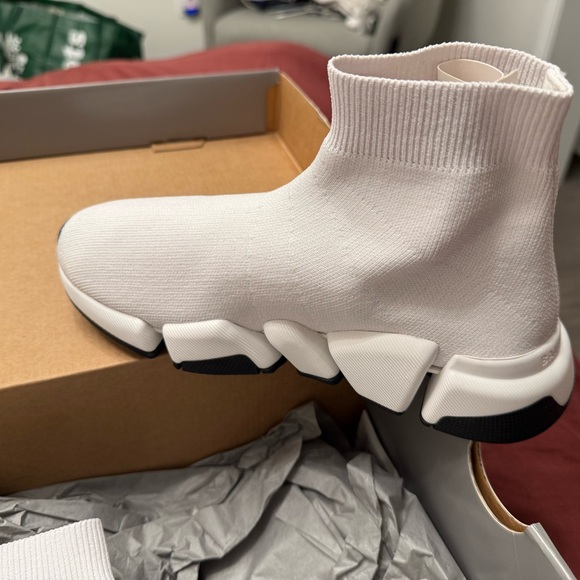 Balenciaga White Knit Sock Sneakers with Black Sole Accents - Picture 4 of 8